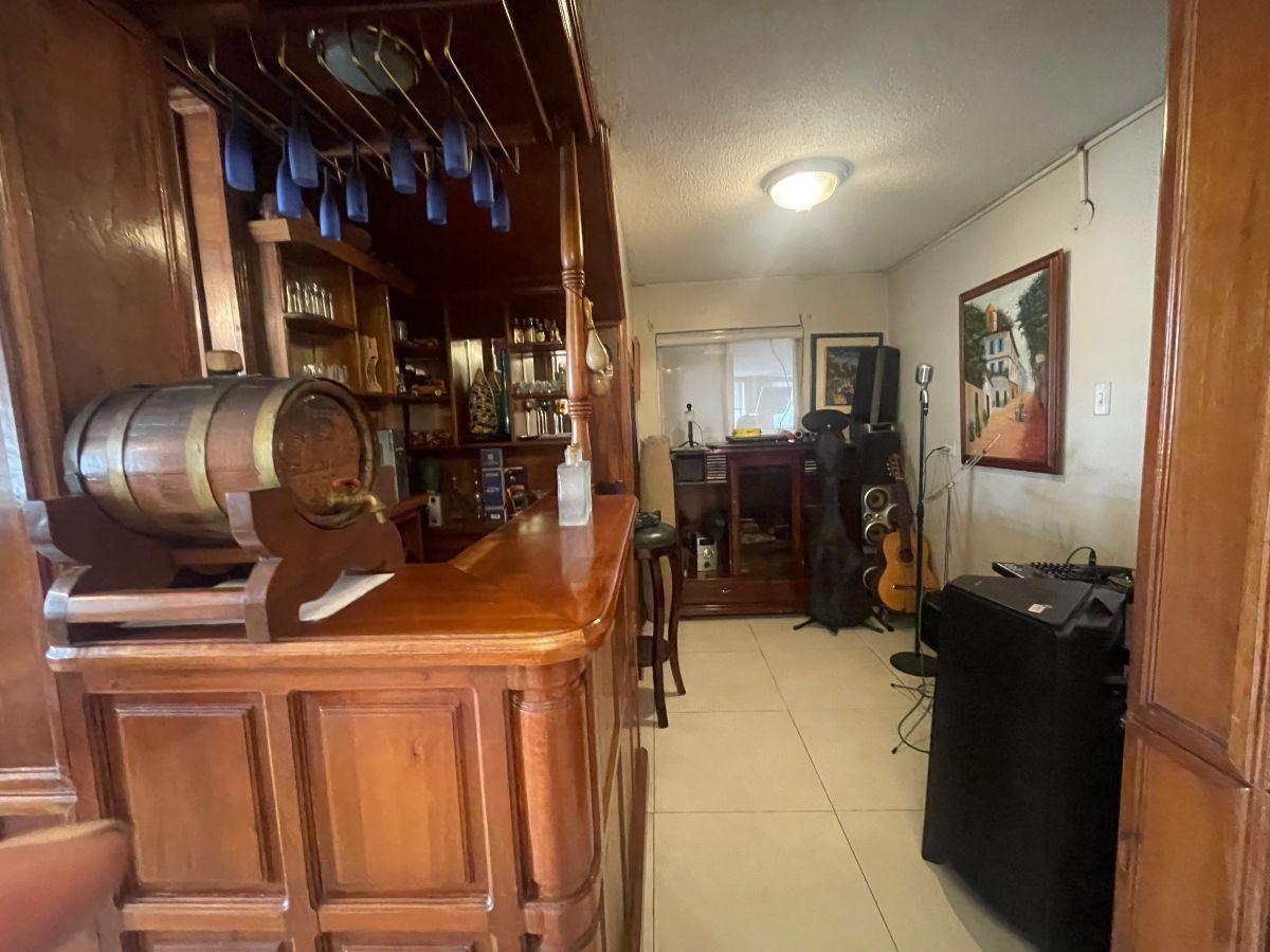 Vendo Casa de 4 Dorm. Sector Ponceano. Remodelada — imagen 8