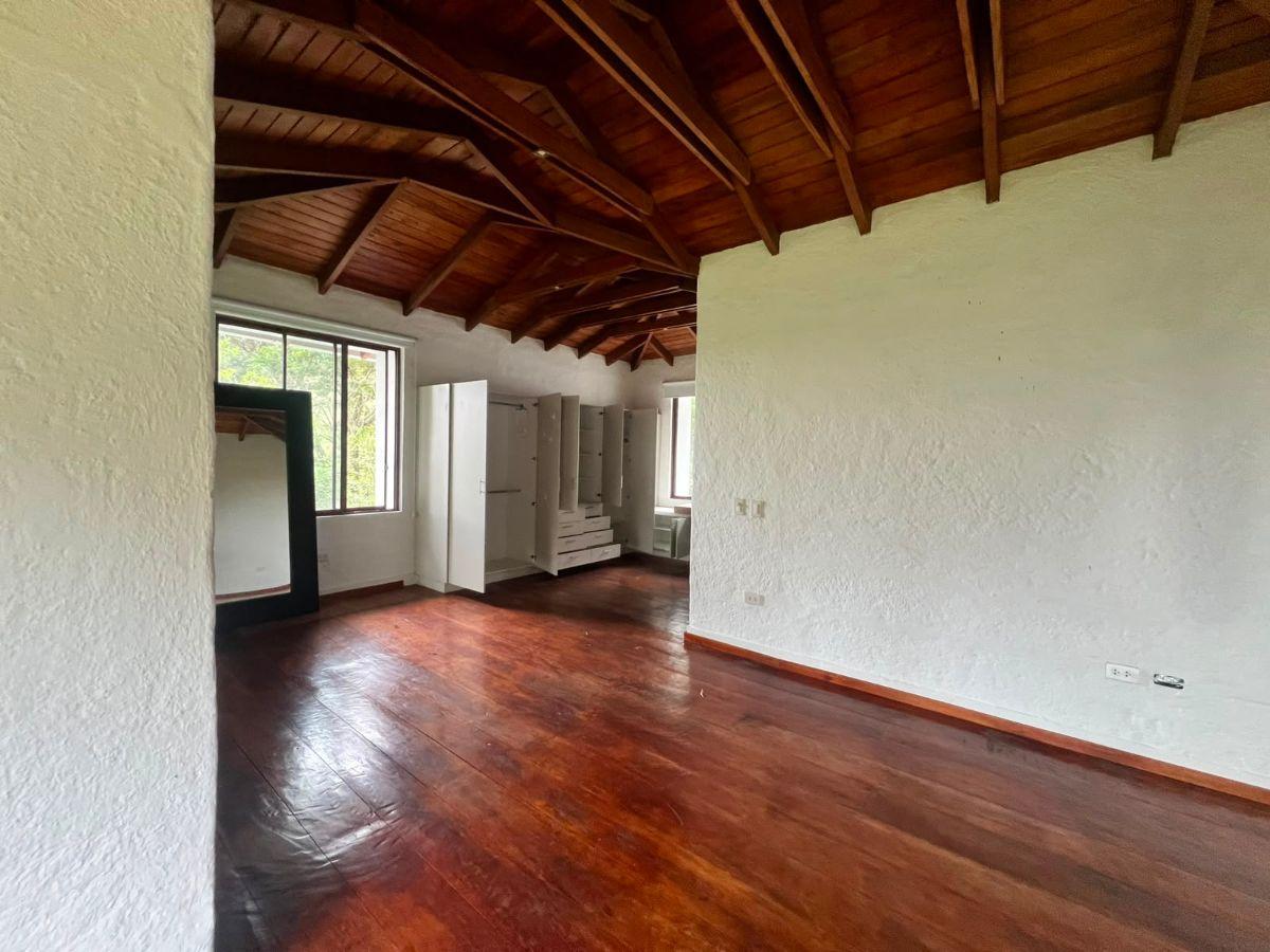 Arriendo Casa Amplia Independiente Naturaleza Oyambarillo Pifo — imagen 5