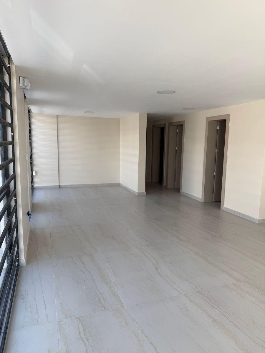 Vendo Propiedad Comercial en Tumbaco Remodelada a Una Cuadra del Banco del Pichincha — imagen 4