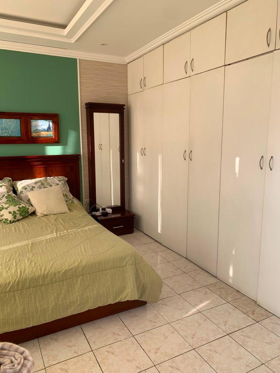 Vendo Hermosa Casa en Conjunto Cerrado, Urbanización San Felipe, Guardiania y Seguridad 24/7, Guayas — imagen 4