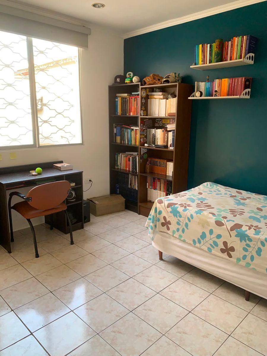 Vendo Hermosa Casa en Conjunto Cerrado, Urbanización San Felipe, Guardiania y Seguridad 24/7, Guayas — imagen 2