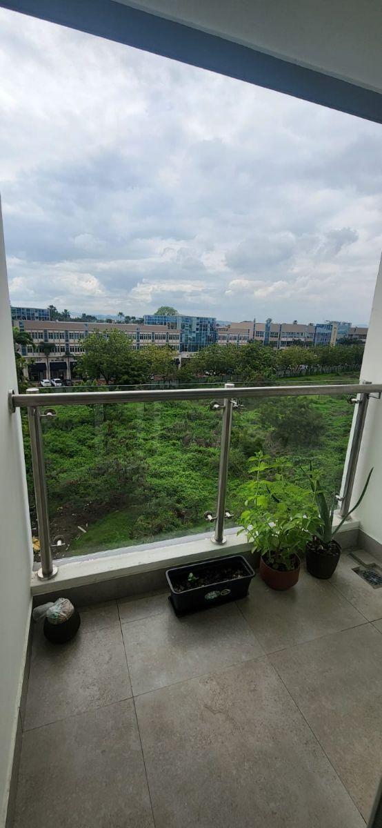 Samborondón Km 1.5 Departamento Arcos Plaza Vista a La Plaza en Venta, Guayas — imagen 6