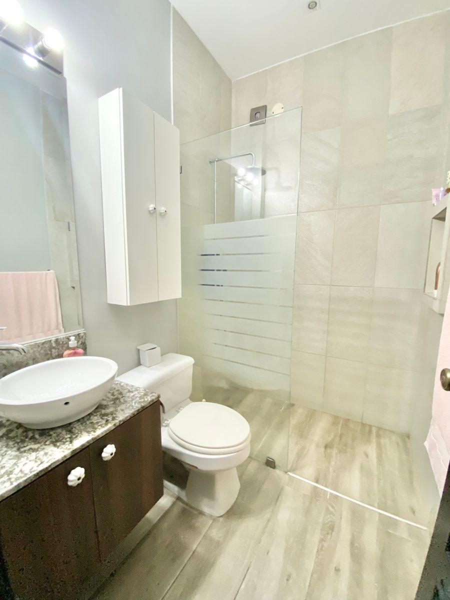 Casa de 350 m² con 7 Dorm. en Venta en Miraflores Uso Residencial Comercial, Guayas — imagen 5