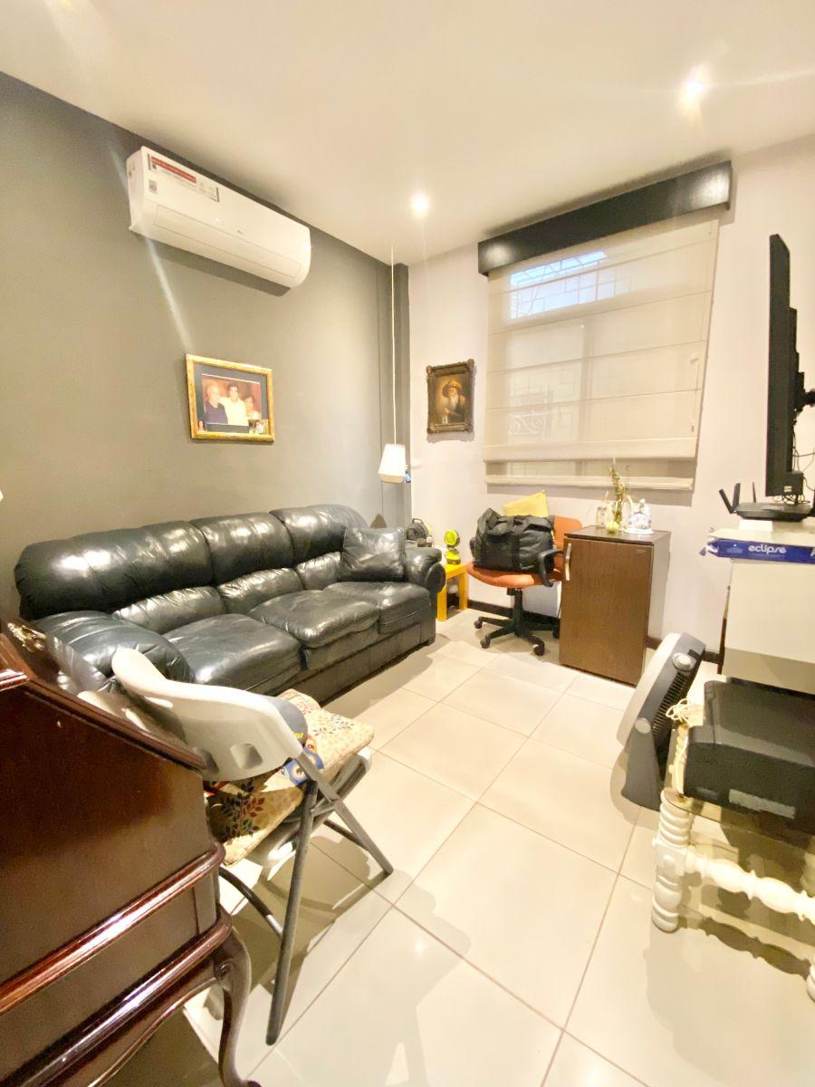 Casa de 350 m² con 7 Dorm. en Venta en Miraflores Uso Residencial Comercial, Guayas — imagen 4