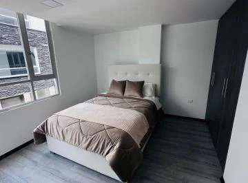 Casa Nueva de 3 Plantas en El Norte de Quito — imagen 2