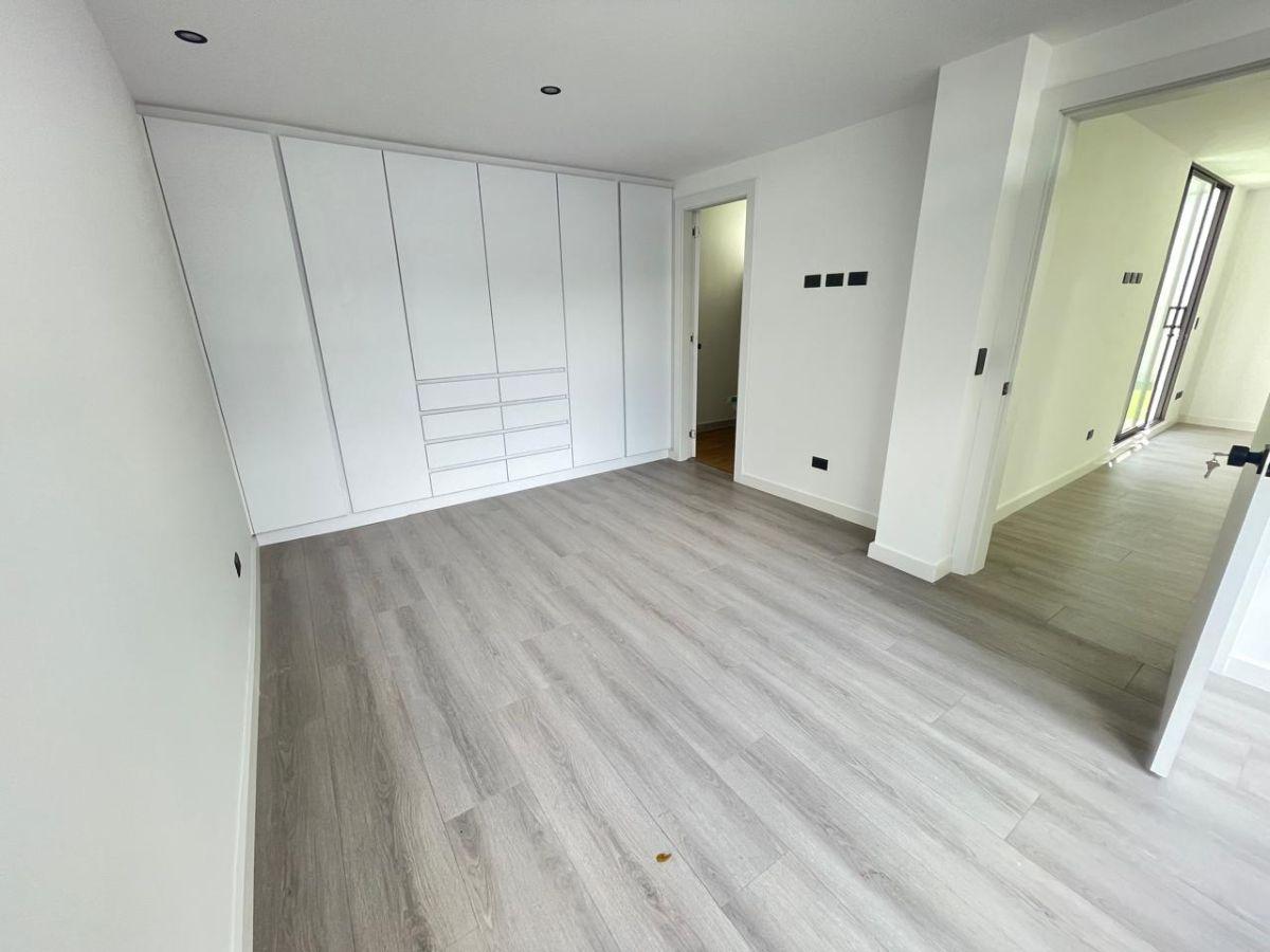 Departamento de Venta en El Sector El Batán de 115 m Mas Patio Privado — imagen 3