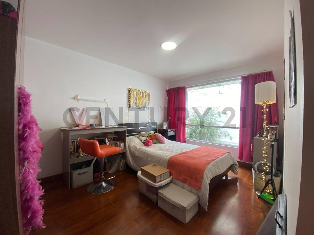 Venta Oportunidad Casa con Jardín Cumbaya Colegio Menor Conjunto Privado — imagen 5