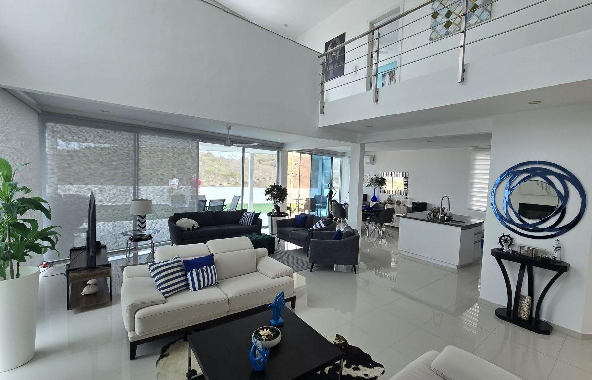 En Venta Casa de Lujo, Playas, Guayas — imagen 8