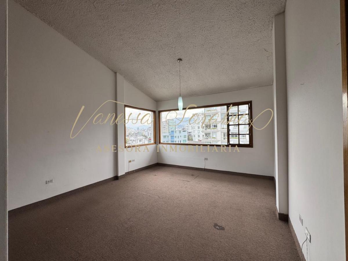 Vendo Depto en El Sector de La Coruña, Quito - Ecuador — imagen 3