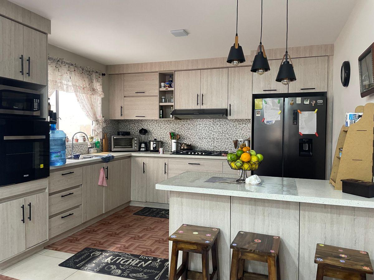 Casa en Venta 3 Dorm. Conjunto Privado Ricaurte, Azuay — imagen 4