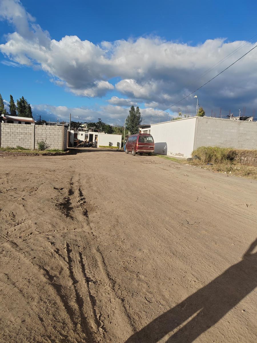 Vendo Terreno Planito en Tumbaco Sector Tola Chica — imagen 3