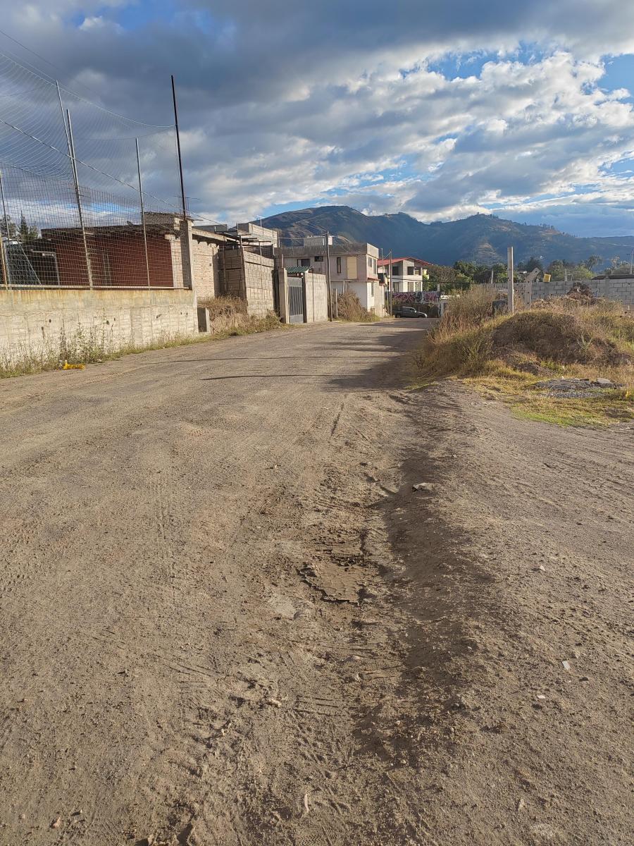 Vendo Terreno Planito en Tumbaco Sector Tola Chica — imagen 2