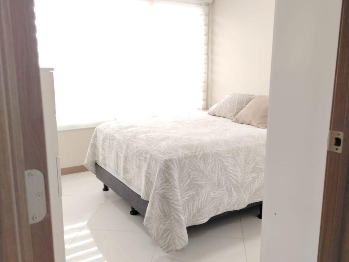 12. - Vendo Departamento en Pacific Plaza - Centro Empresarial Colón, Guayas — imagen 3