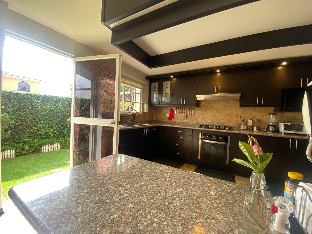 Casa con 232 m² de Terreno, 3 Habitaciones en Venta en Alangasí — imagen 6