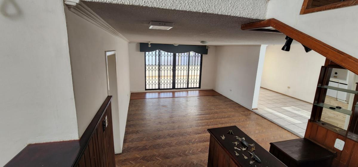 Venta de Casa 5 Dorm. El Pinar Bajo Independiente 469 m Areas Verdes — imagen 10