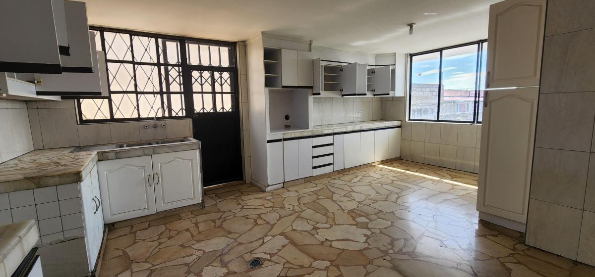 Venta de Casa 5 Dorm. El Pinar Bajo Independiente 469 m Areas Verdes — imagen 4