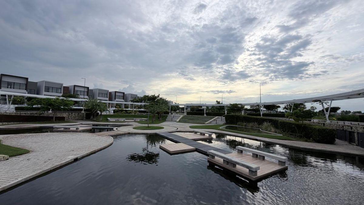 Terreno Esquinero de 452 m² en Venta en Isla Mocoli Samborondón, Guayas — imagen 2