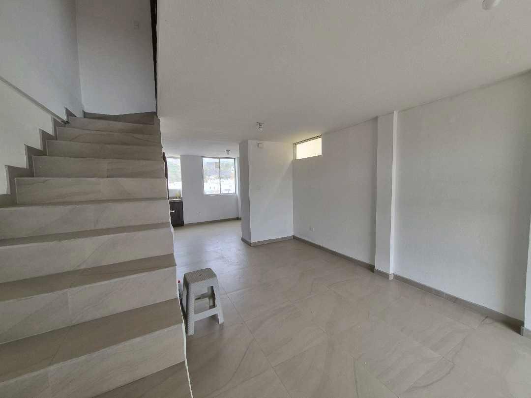 Venta Departamento Dúplex 2 Habitaciones, Parqueo, Ciudad Bicentenario — imagen 6