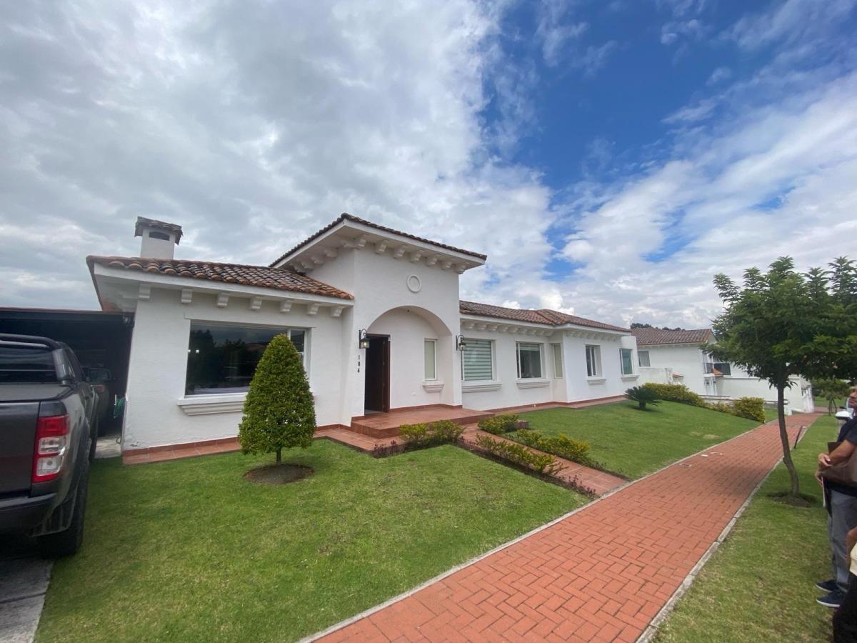 Casa de Una Planta de Venta en Sangolqui Hda Santa Clara — imagen 8