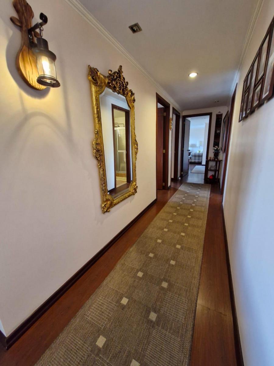 Departamento de 155 m² con 3 Habitación en Venta en La Carolina — imagen 2