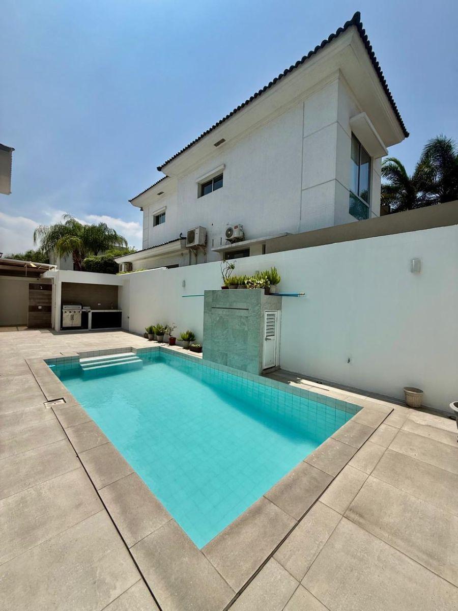 ️️ Casa en Venta – Alquiler Samborondón ️️ Remodelada con Sala de Cine Equipada, Guayas — imagen 10