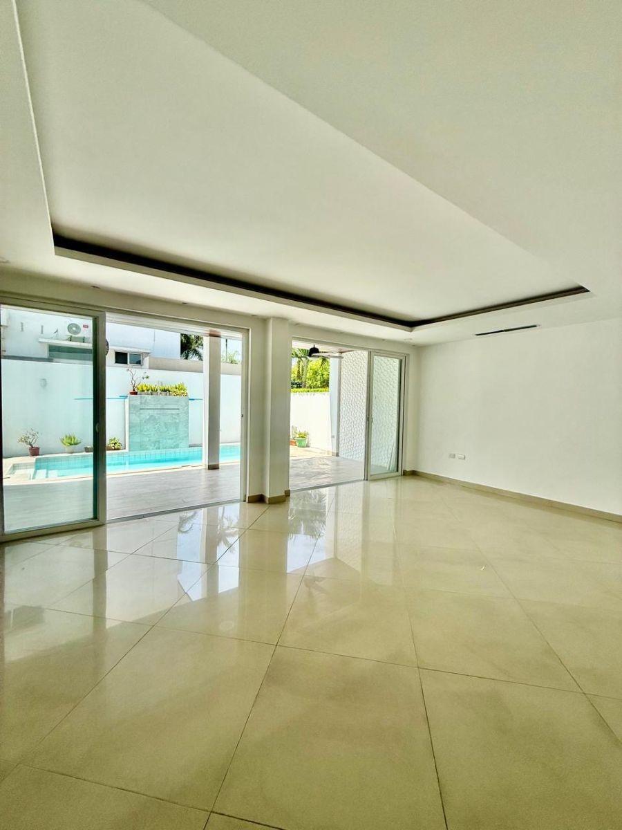 ️️ Casa en Venta – Alquiler Samborondón ️️ Remodelada con Sala de Cine Equipada, Guayas — imagen 8