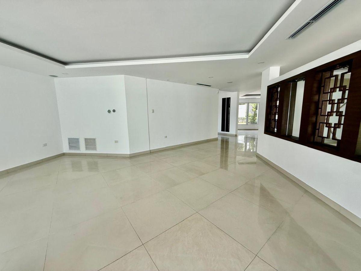 ️️ Casa en Venta – Alquiler Samborondón ️️ Remodelada con Sala de Cine Equipada, Guayas — imagen 4