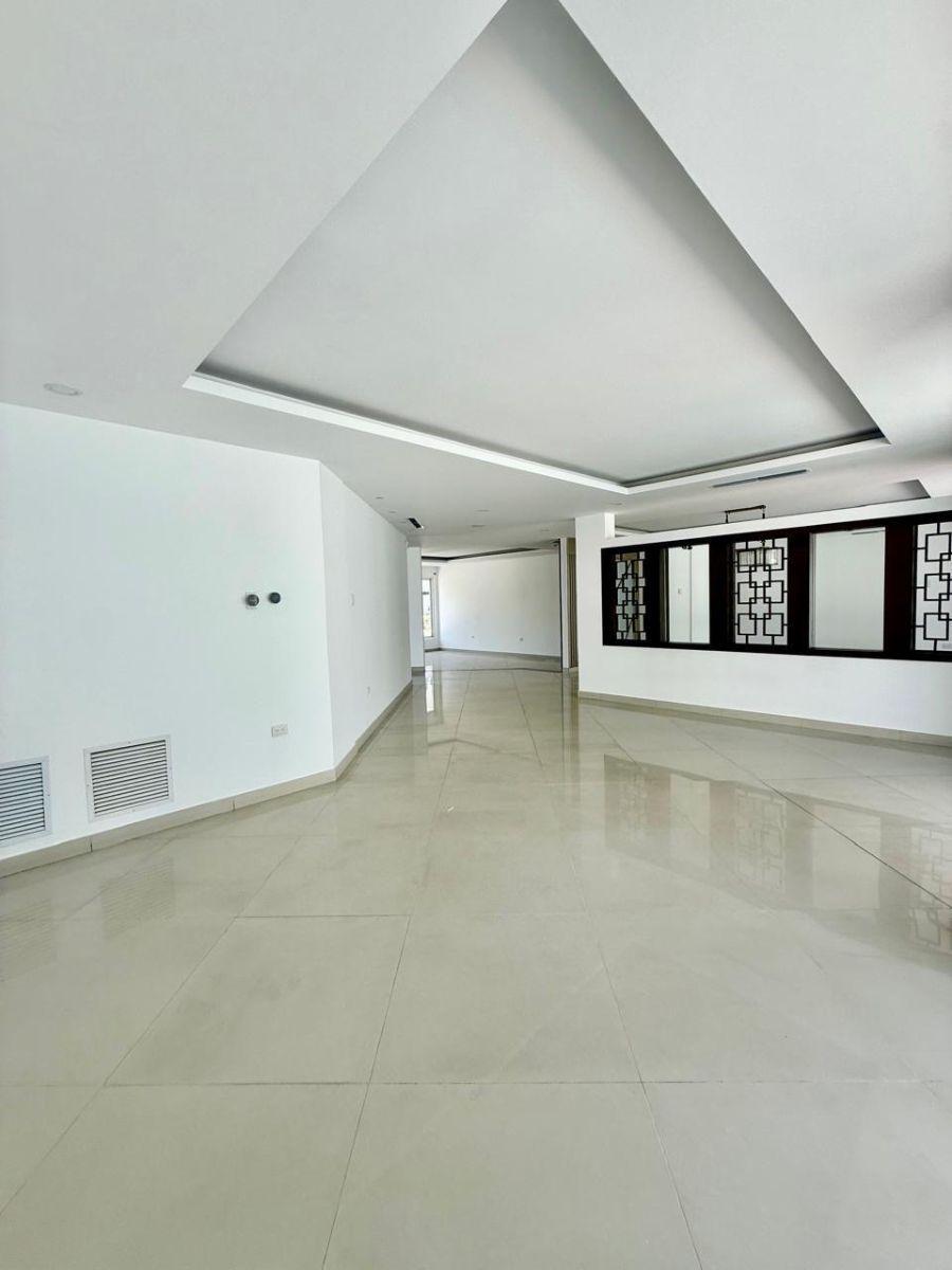 ️️ Casa en Venta – Alquiler Samborondón ️️ Remodelada con Sala de Cine Equipada, Guayas — imagen 2