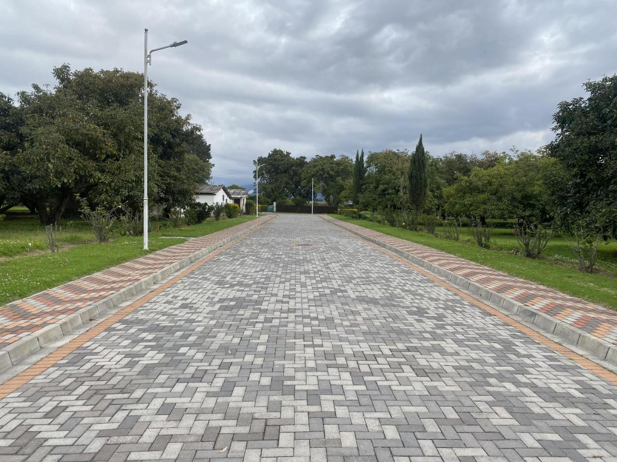 Terrenos de Venta Dentro de Urbanización en Puembo. Espectaculares, Los Mejores de Puembo — imagen 5