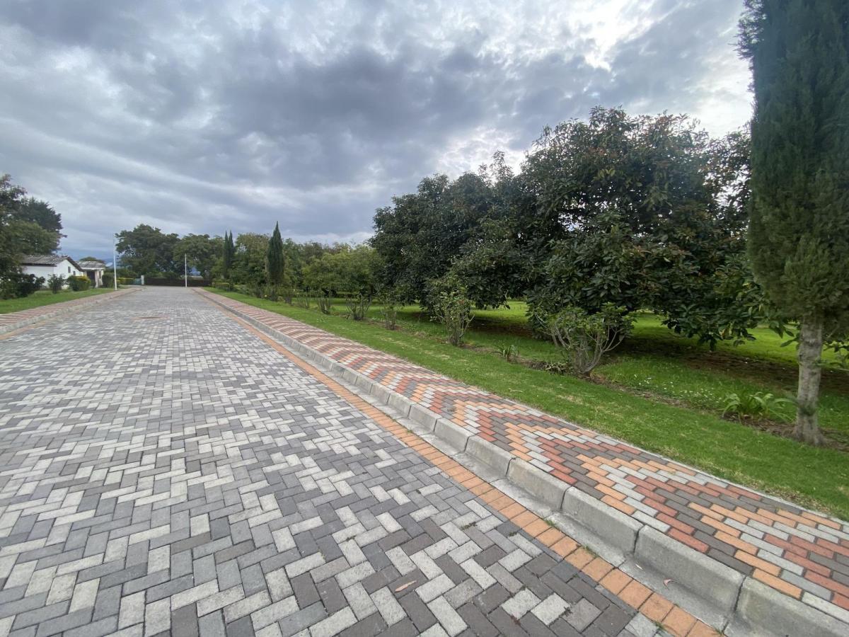 Terrenos de Venta Dentro de Urbanización en Puembo. Espectaculares, Los Mejores de Puembo — imagen 2