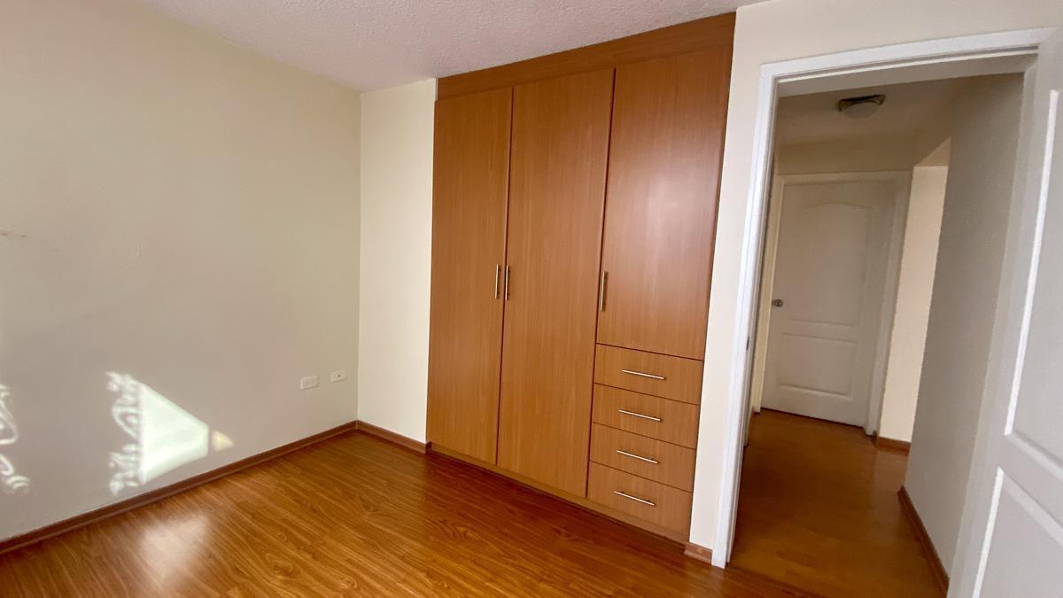 Venta Departamento Bonito y Cómodo, Sector El Condado — imagen 4
