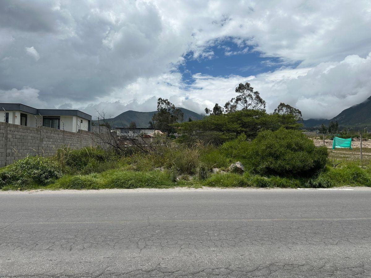 ¡Oportunidad! Vendo Hermoso Terreno de 600 m² Cercano Al Monumento de La Mitad del Mundo — imagen 10