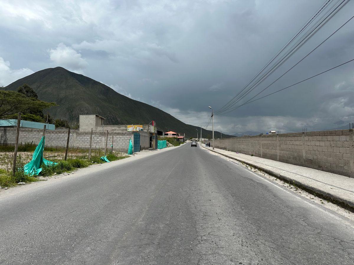 ¡Oportunidad! Vendo Hermoso Terreno de 600 m² Cercano Al Monumento de La Mitad del Mundo — imagen 6