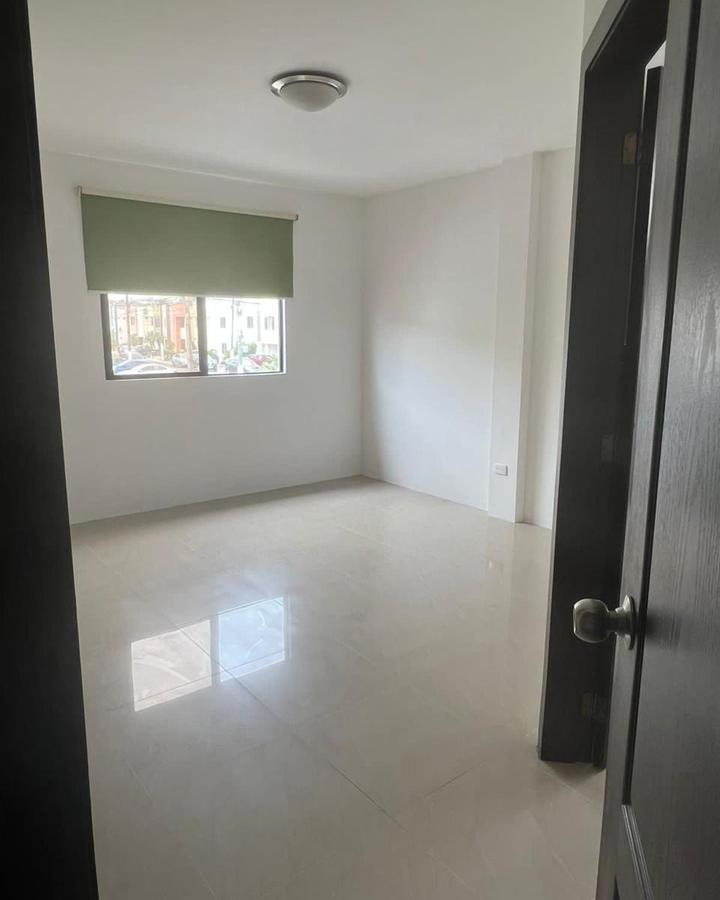 Venta de Casa Precio Rebajado Oportunidad Casa Esquinera Más Suite Completa. $ Valor Fijo, Guayas — imagen 5