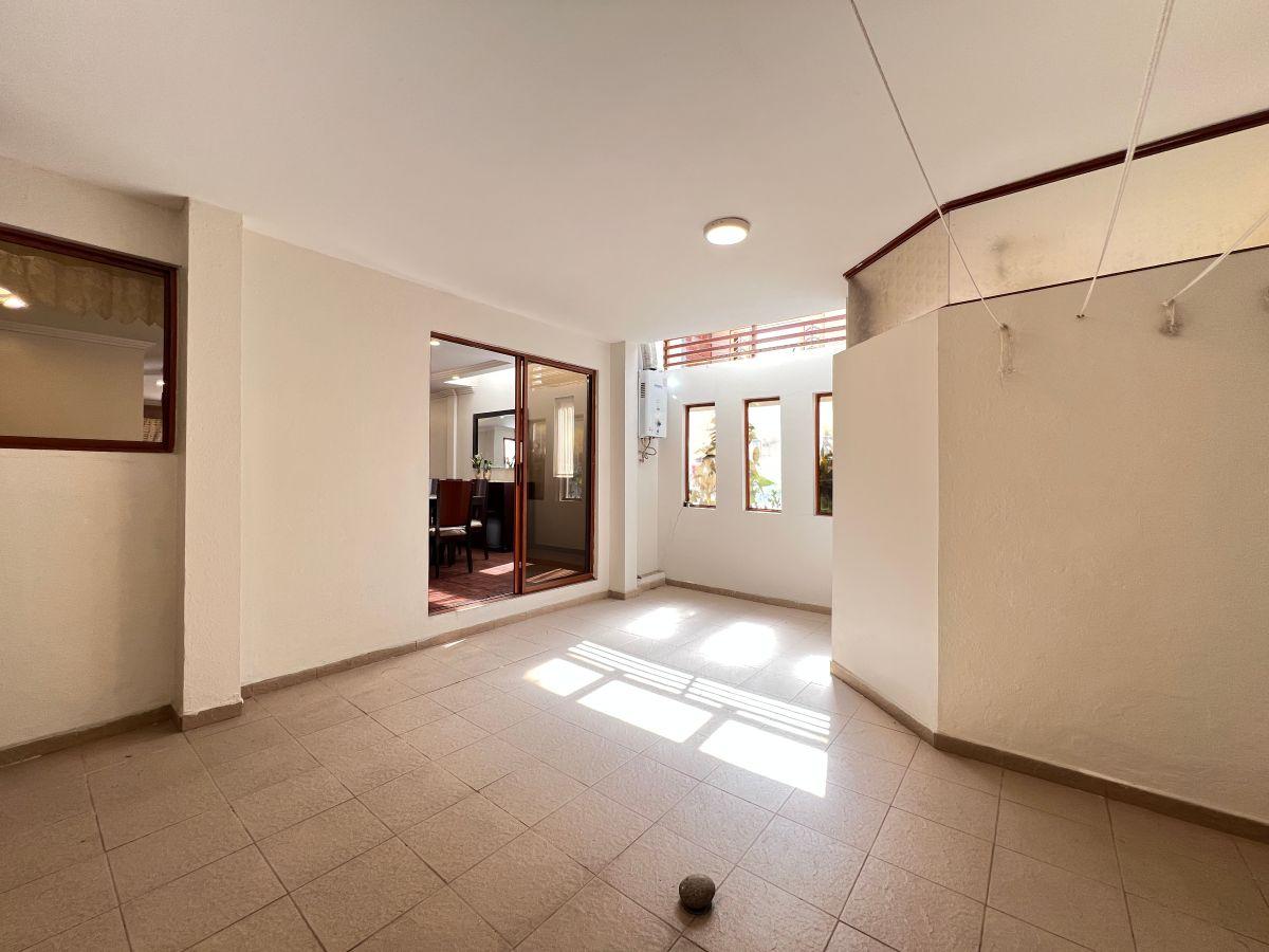 Amplia Casa en Venta en Río Sol – Cuenca, Azuay — imagen 2