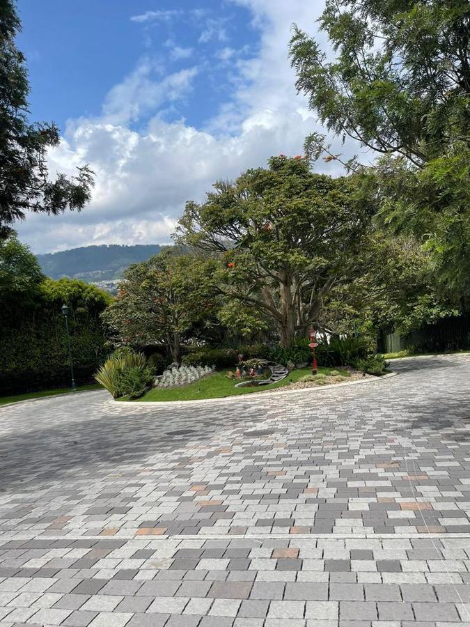 Increíble Terreno de Venta Ubicado en La Más Exclusiva Urbanizacion de Cumbayá. Provincia de Pichincha — imagen 10