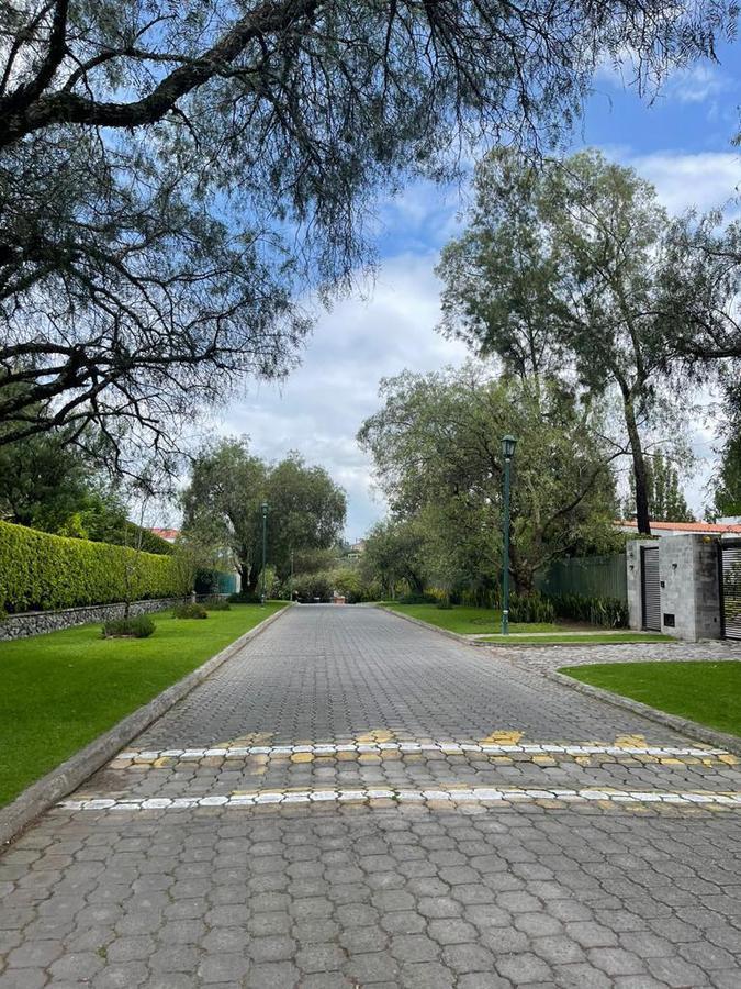 Increíble Terreno de Venta Ubicado en La Más Exclusiva Urbanizacion de Cumbayá. Provincia de Pichincha — imagen 8
