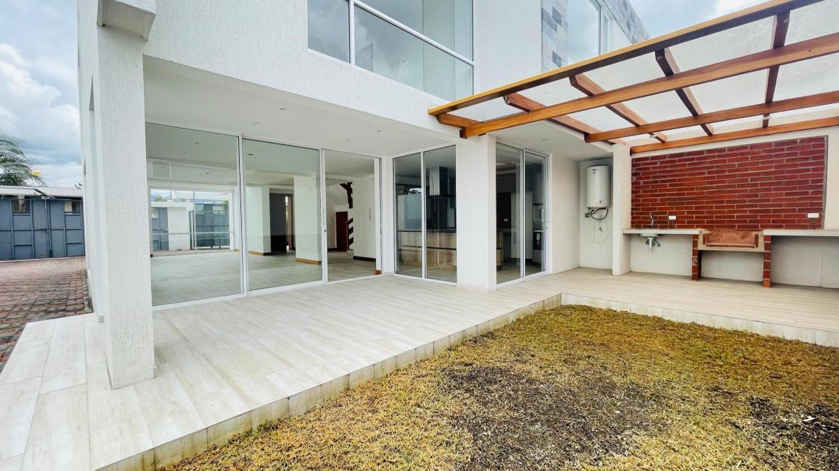 Venta Casa 3 Dorm. - Conjunto El Eden - Puembo — imagen 2