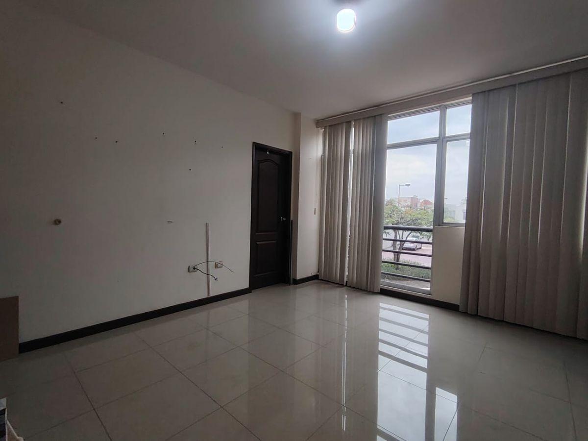 Casa de Venta en La Urbanización Belo Horizonte, Vía a La Costa, Guayaquil. Guayas — imagen 2