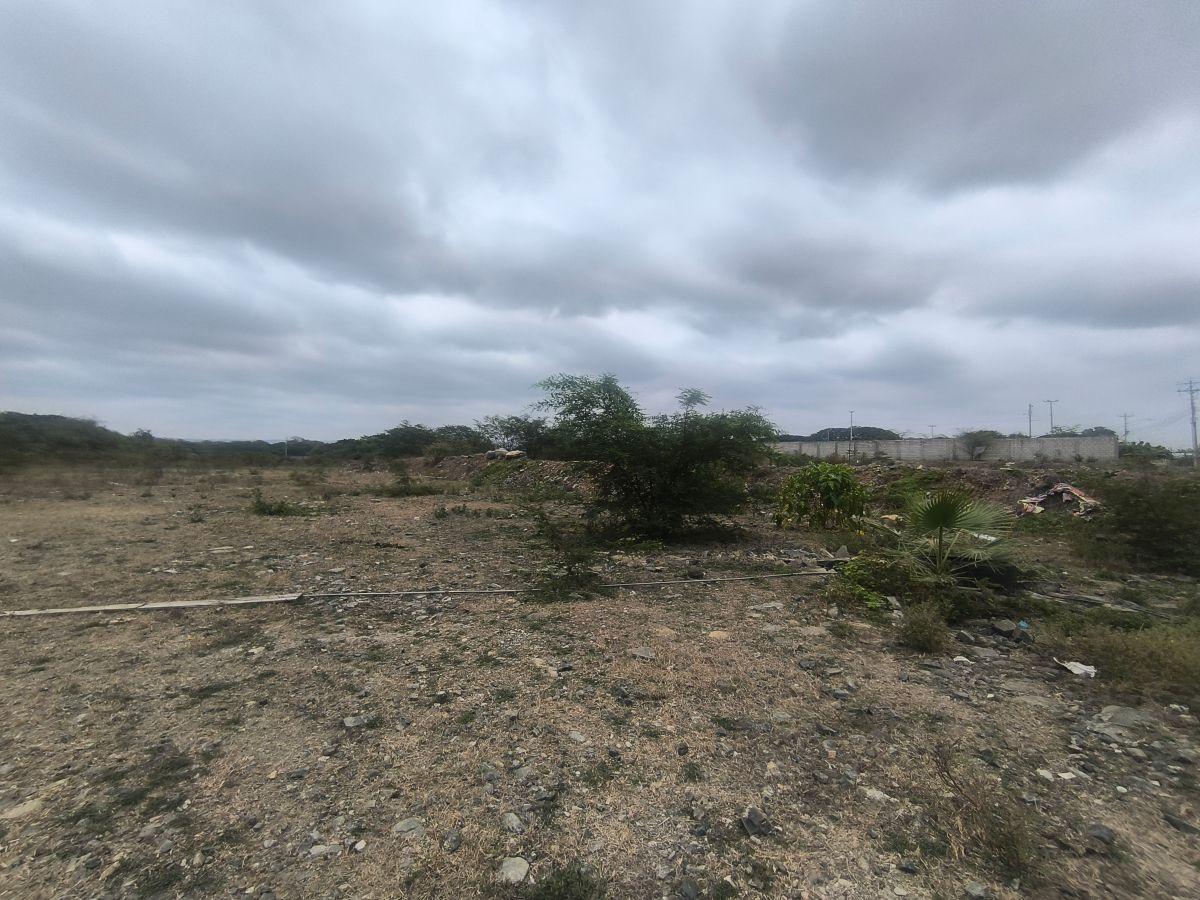 Vendo Terreno 15347 m Via a La Costa Al Pie de La Via, Guayas — imagen 2