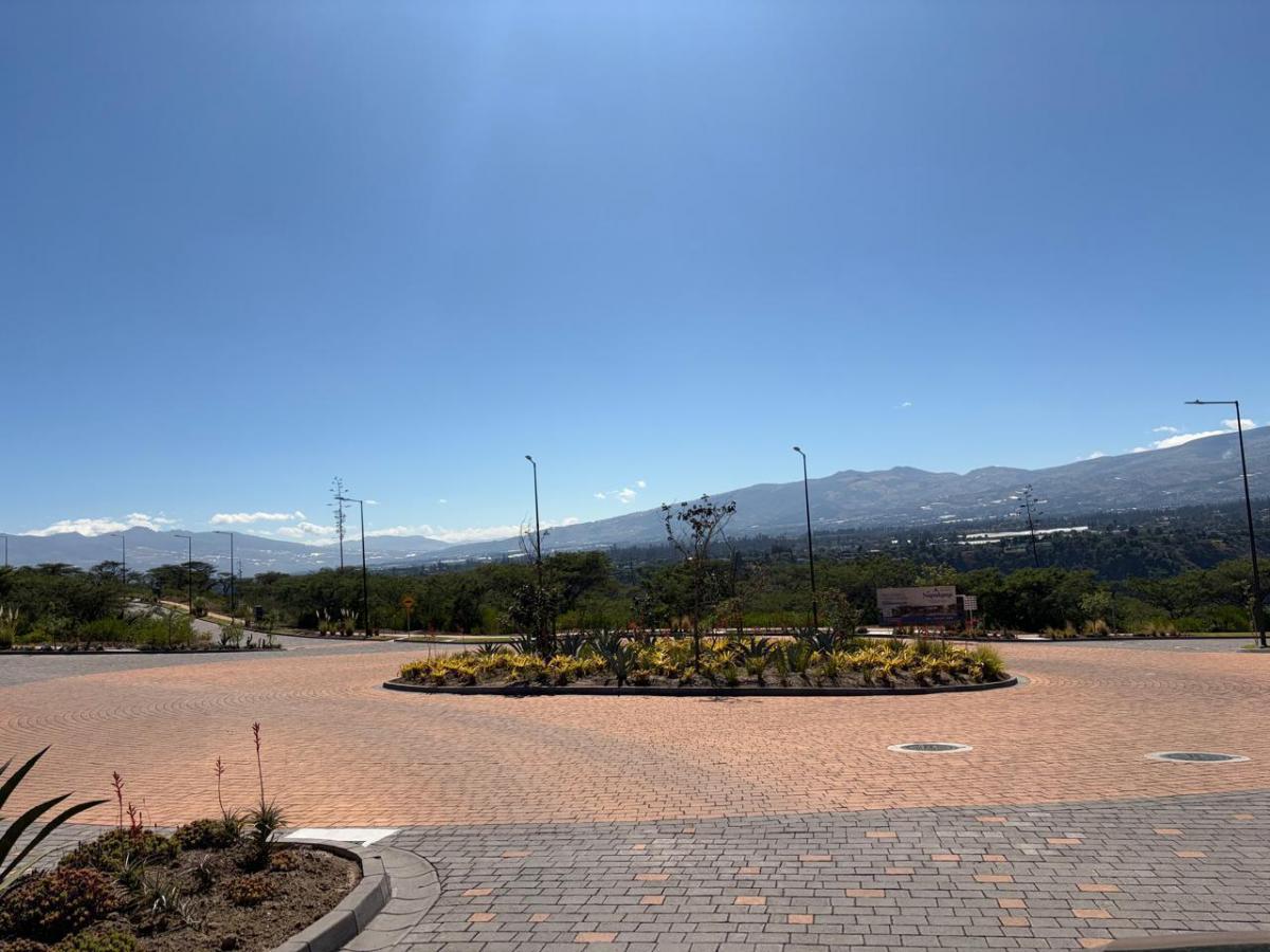 Mcl - Venta de Terreno Dentro de Napakuna - Urbanizacion de Lujo - Tumbaco — imagen 9