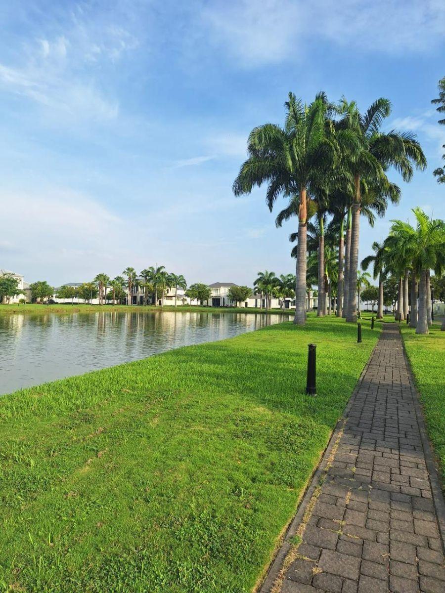 Samborondón Km 8 Aires de Batán Casa Al Lago por Estrenar, Guayas — imagen 3