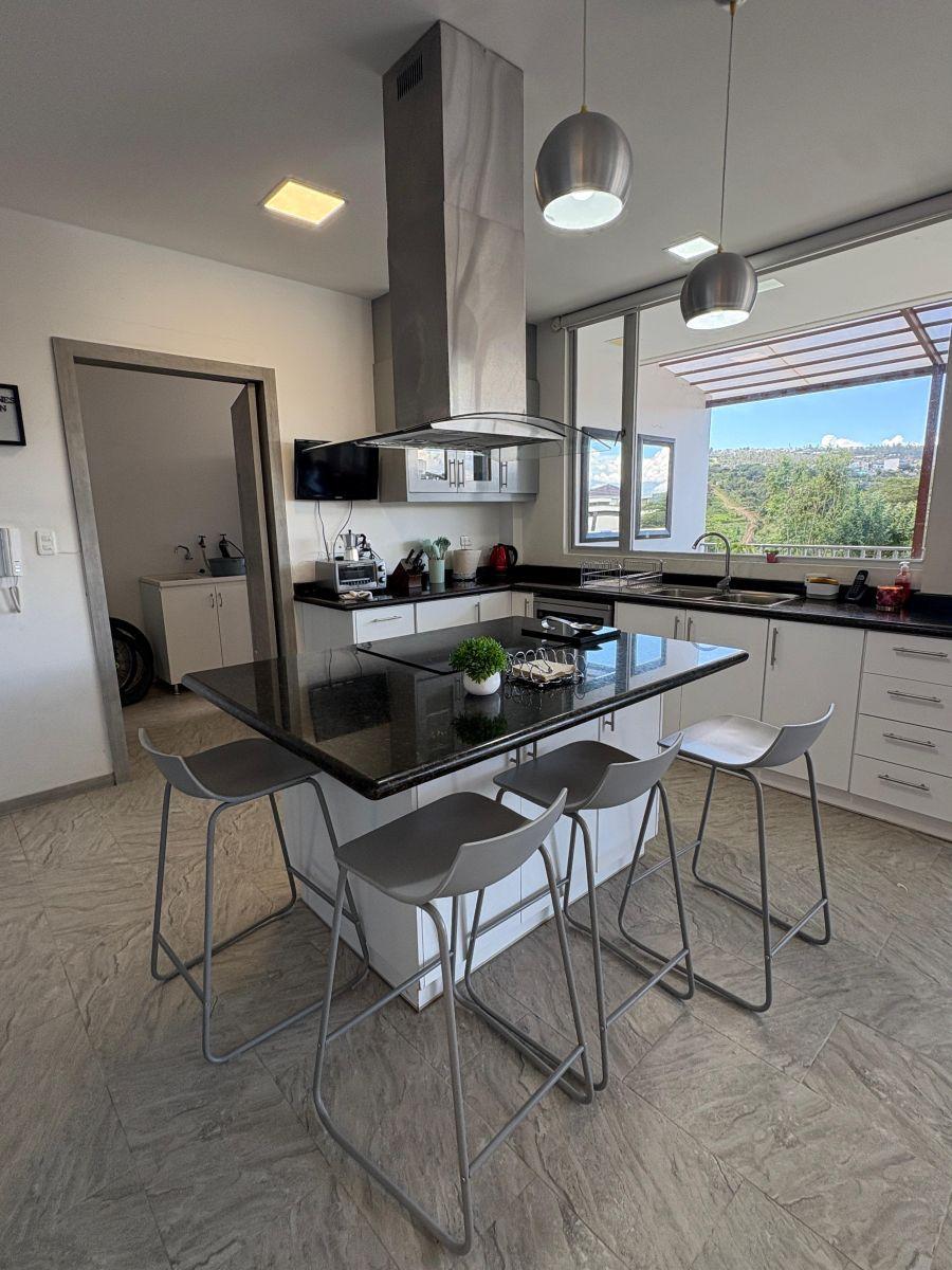 Casa de 487 m² con 3 Dorm. en Venta en Nayón — imagen 7