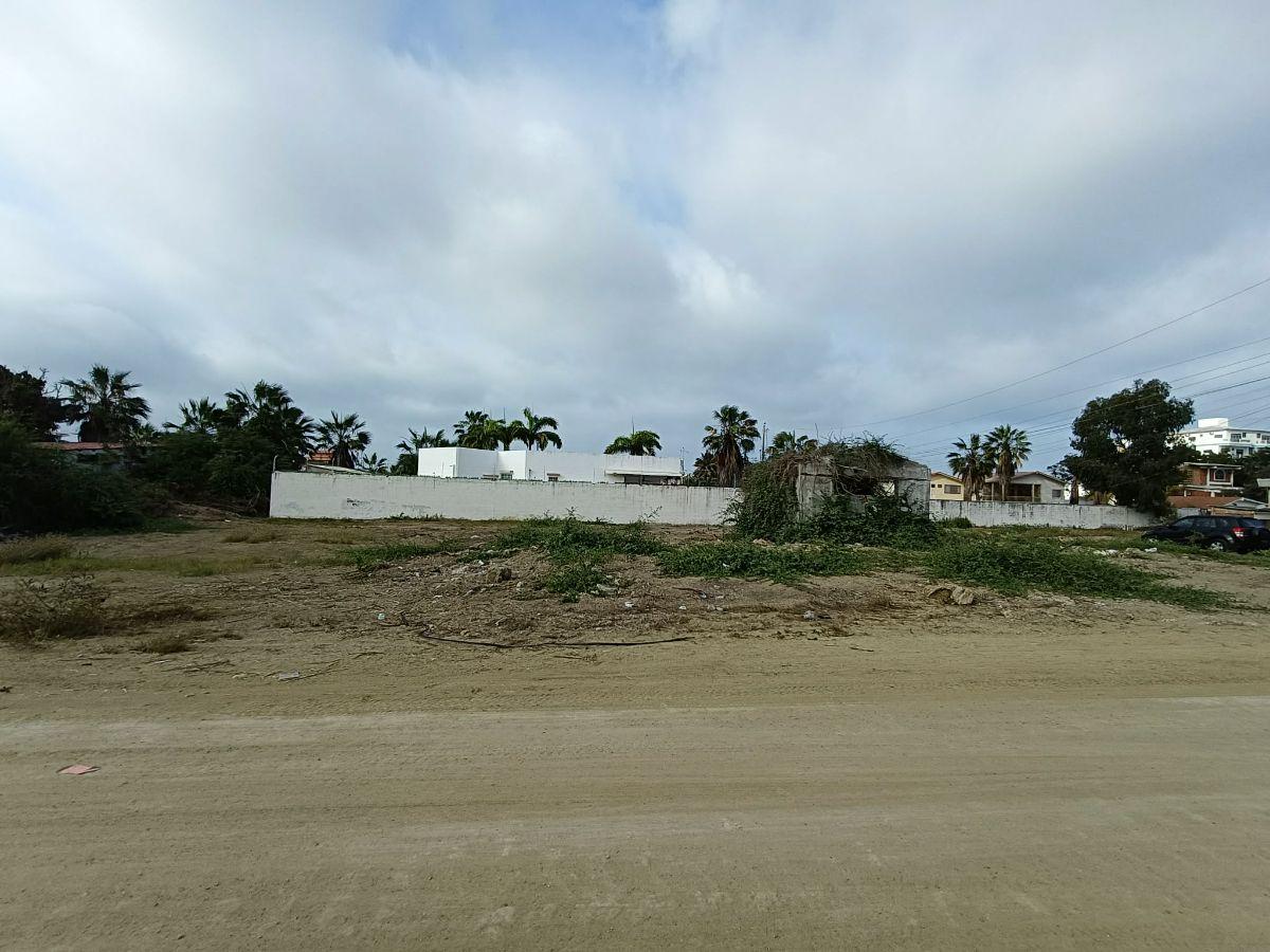 Vendo Terreno Esquinero a Tan Solo 2 Calles de La Playa en La Milina Salinas — imagen 9