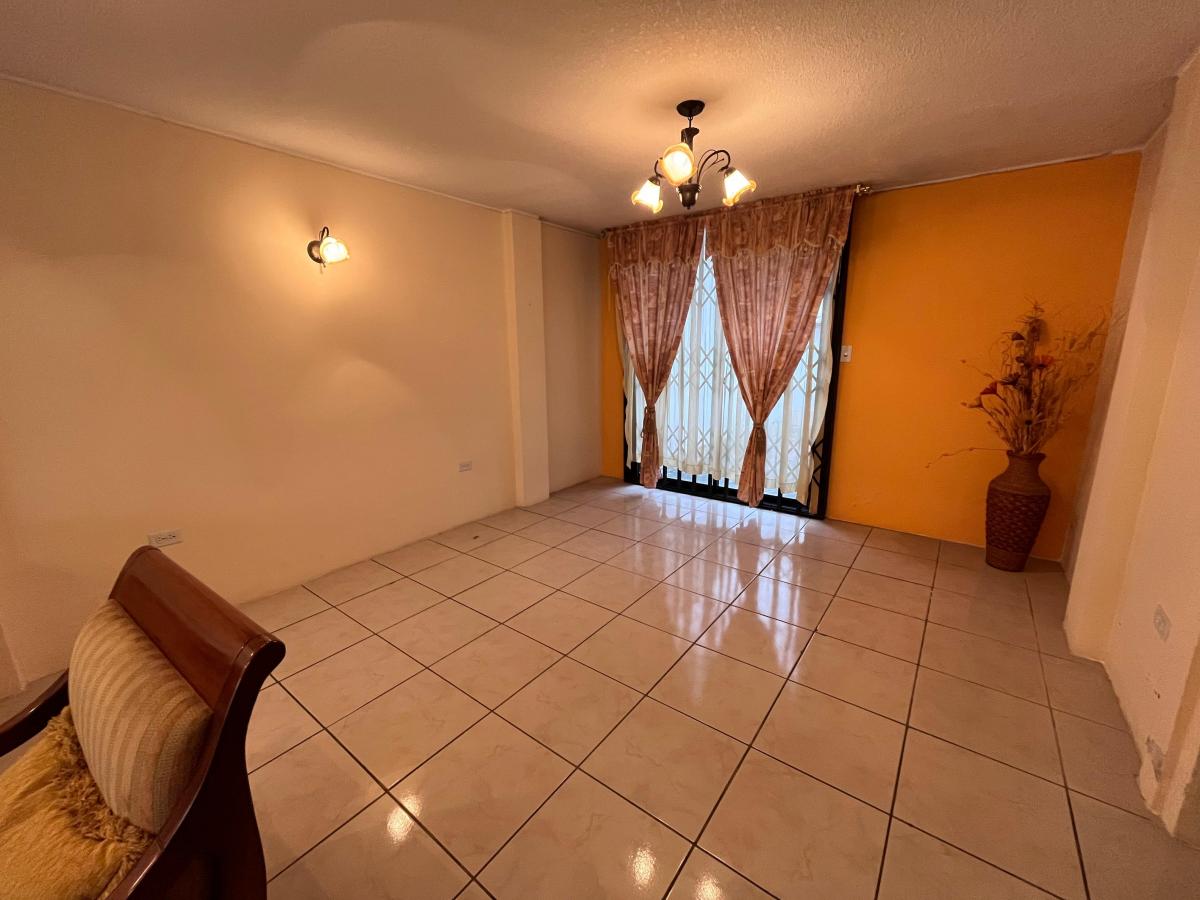 Venta Casa en Calderón Sector Sierra Hermosa a Dos Cuadras Hospital Docente de Calderón — imagen 8