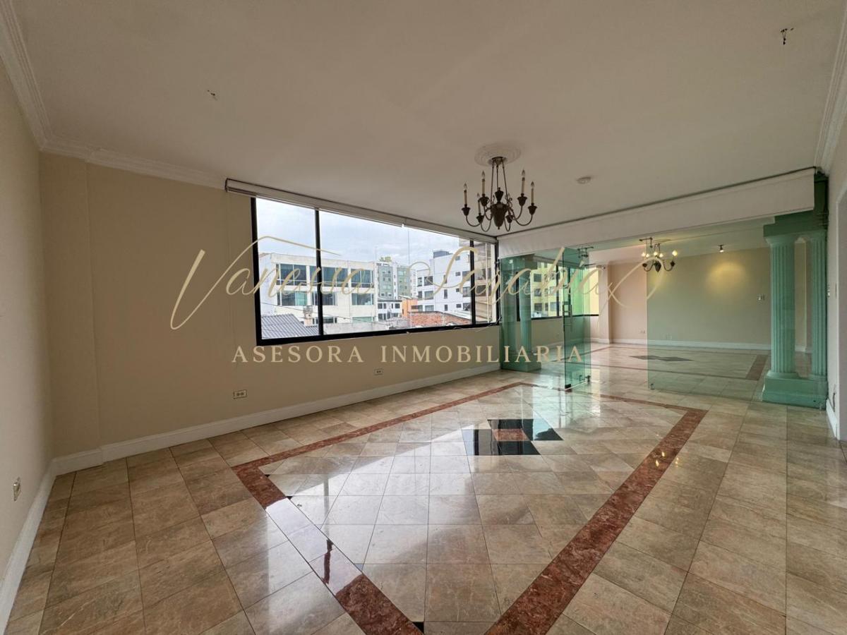Vendo Casa Independiente en La Floresta, Quito - Ecuador — imagen 6