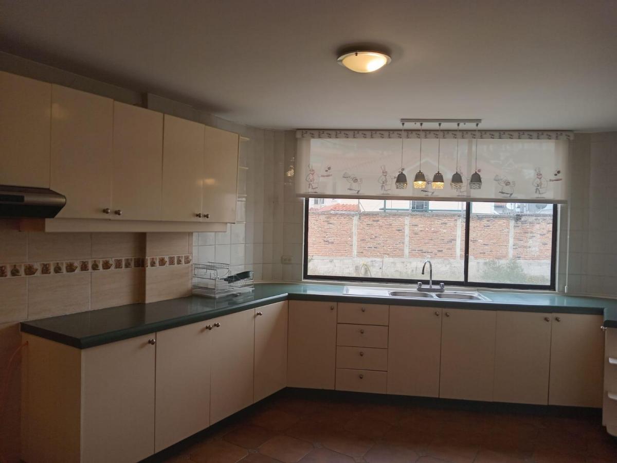 Venta Departamento Funcional Urb Condado 3 Hab 140k — imagen 2