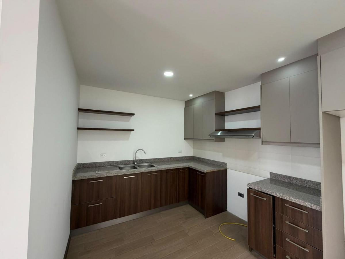 Casa en Venta Vip en Sector Estratégico de Ambato, Tungurahua — imagen 9