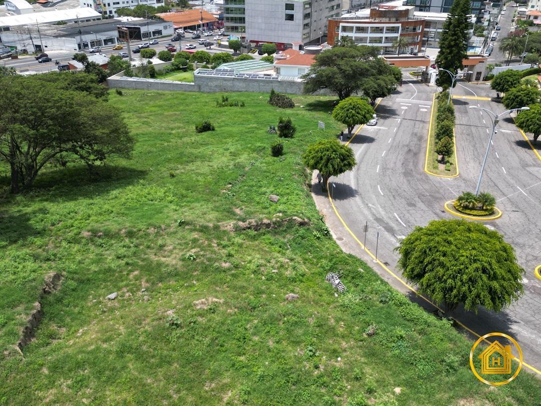Terreno en Venta de 1586 m - Proyecto Residencial - Zona Estratégica Sector La Primavera - Cumbayá — imagen 4