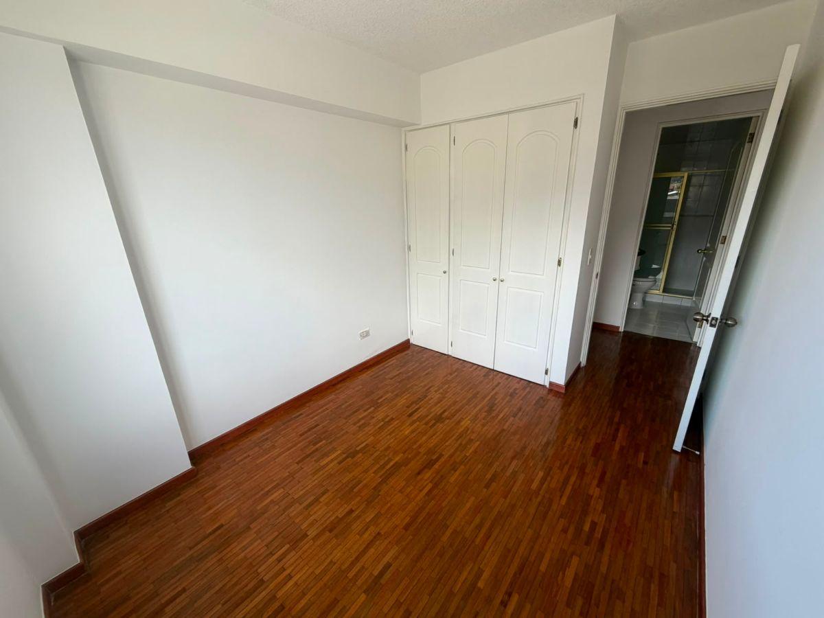 Departamento en Venta 78 m² Quito Jipijapa — imagen 4